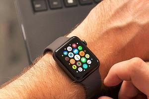 Tại sao Apple Watch không sáng màn hình khi đưa tay lên?