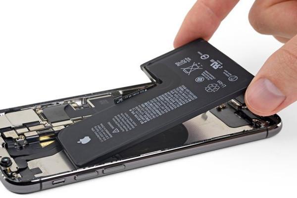 [GIẢI ĐÁP]: Có nên thay pin dung lượng cao cho iPhone?