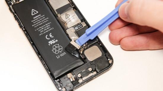 Cách phân biệt pin iPhone chính hãng và pin lô chuẩn xác nhất