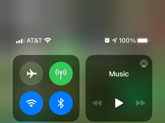 iPhone không hiện biểu tượng báo thức, tại sao và xử lý thế nào?
