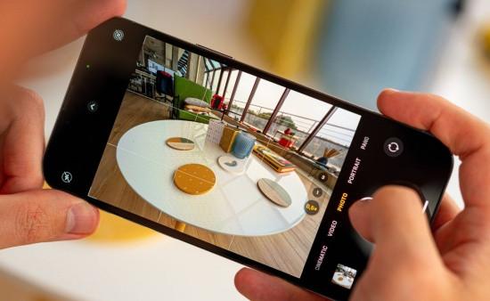 5 App chụp hình đẹp cho iPhone 13 Pro Max: Bạn đã thử chưa?