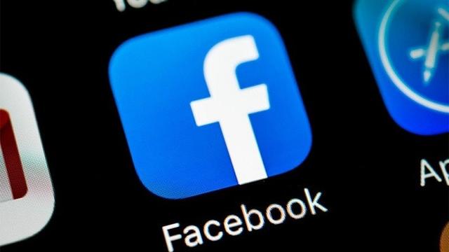 Tài khoản Facebook không hiện Story, tại sao?