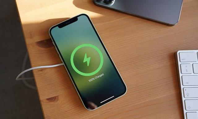 iPhone 12 Pro Max sạc bao lâu thì đầy? Giải đáp ngay
