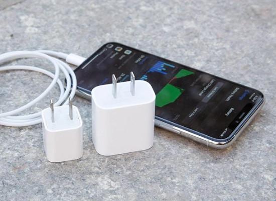 iPhone XS Max hỗ trợ sạc nhanh bao nhiêu W? Tìm hiểu ngay