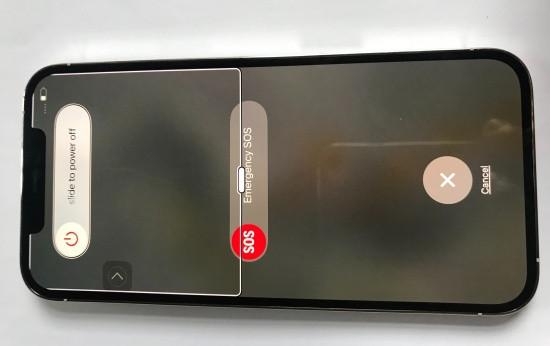 iPhone 12 Pro Max bị treo màn hình, làm gì tiếp theo?