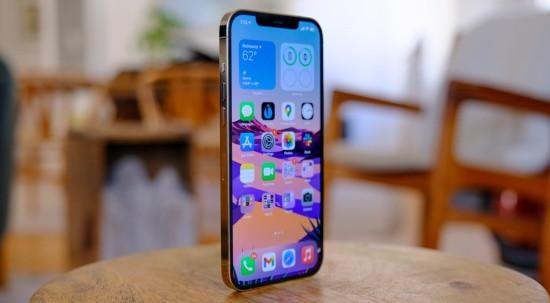 iPhone 12 Pro Max bị chảy mực, đâu là cách xử lý?