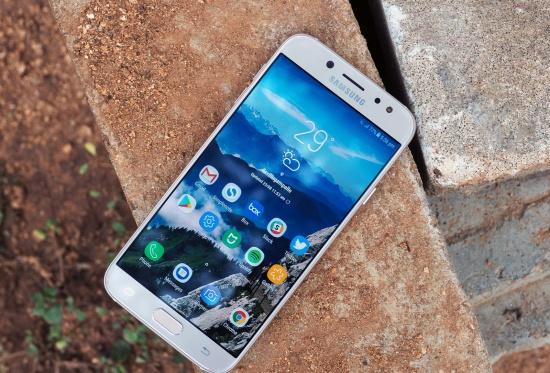 Làm gì khi Samsung J7 Pro bị đơ không tắt nguồn được?