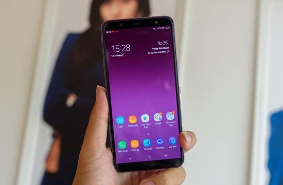 Samsung J8 bị liệt cảm ứng và giải pháp khắc phục