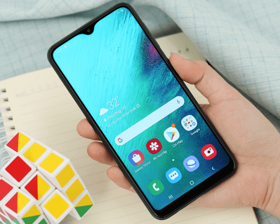 Samsung A10 bể mặt kính, nên làm gì để khắc phục?