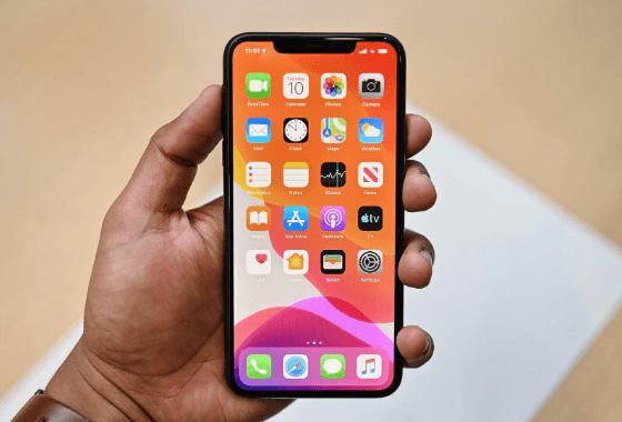 Làm gì khi iPhone 11 Pro Max sọc màn hình?