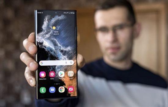 Địa chỉ thay màn hình Samsung Quận 7 lấy liền, uy tín nhất
