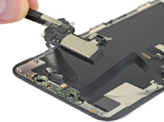Thay loa trong iPhone 11 Pro Max chất lượng cao Thay loa trong iPhone 11 Pro Max chất lượng cao