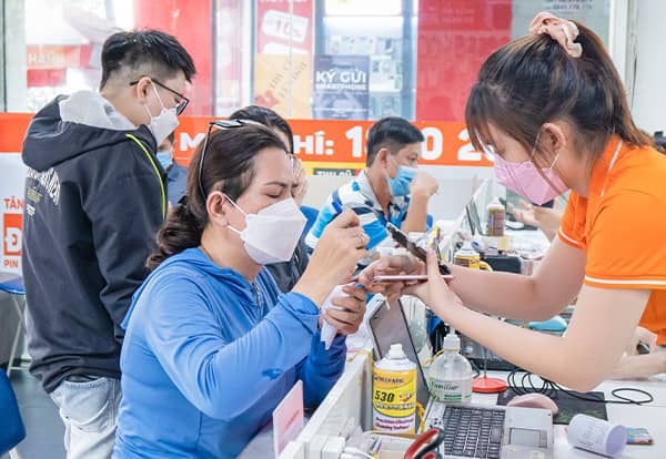 Trung tâm sửa điện thoại uy tín FASTCARE Trung tâm sửa điện thoại uy tín FASTCARE
