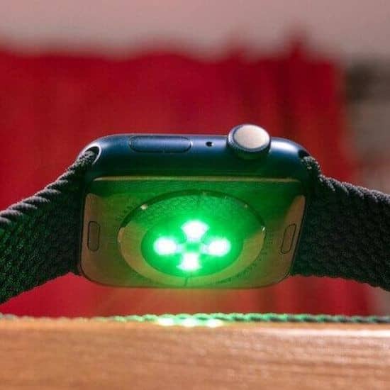 Tại sao Apple Watch sáng đèn xanh? Tại sao Apple Watch sáng đèn xanh?