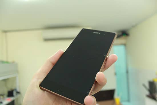 Thay màn hình mặt kính Sony Z3/Z3 Compact/Z3 Mini Thay màn hình mặt kính Sony Z3/Z3 Compact/Z3 Mini