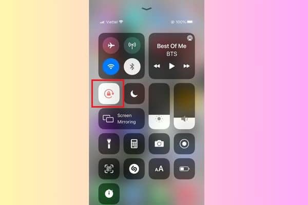 Cách tắt tự xoay màn hình iPhone qua Trung tâm điều khiển bước 2.1 Cách tắt tự xoay màn hình iPhone qua Trung tâm điều khiển bước 2.1