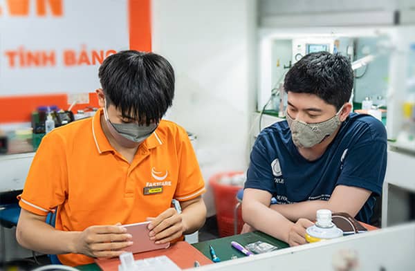 Thay nắp lưng Huawei ở đâu uy tín Thay nắp lưng Huawei ở đâu uy tín