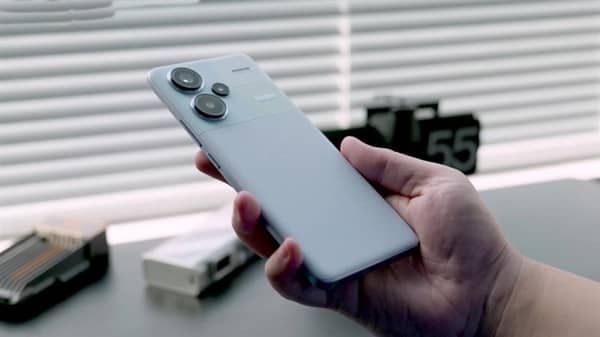 Nguyên nhân dẫn đến nắp lưng Xiaomi Redmi Note 13 Pro Plus bị hư Nguyên nhân dẫn đến nắp lưng Xiaomi Redmi Note 13 Pro Plus bị hư