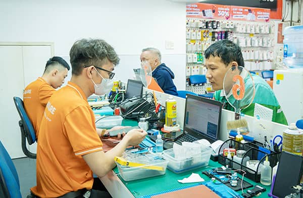 Quy trình thay màn hình Xiaomi Redmi Note 13 Pro Plus ở FASTCARE có gì Quy trình thay màn hình Xiaomi Redmi Note 13 Pro Plus ở FASTCARE có gì
