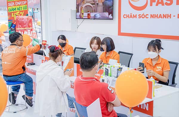 Uy tín và trung thực là đức tính đặt lên hàng đầu Uy tín và trung thực là đức tính đặt lên hàng đầu