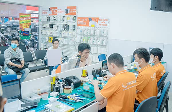 dịch vụ sửa chữa tại FASTCARE được khách hàng dịch vụ sửa chữa tại FASTCARE được khách hàng