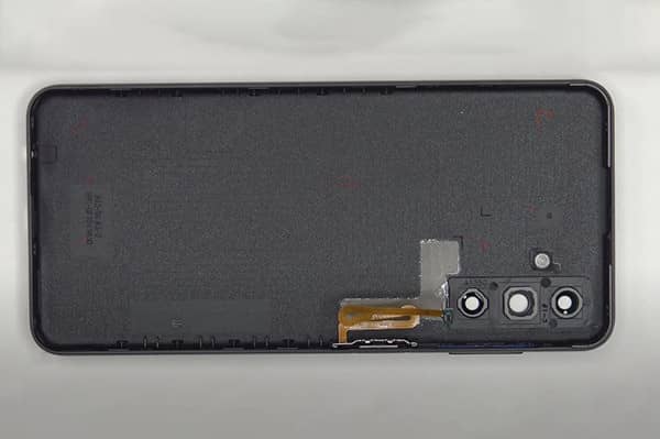 Nguyên nhân dẫn đến nắp lưng Samsung A13 bị hư Nguyên nhân dẫn đến nắp lưng Samsung A13 bị hư