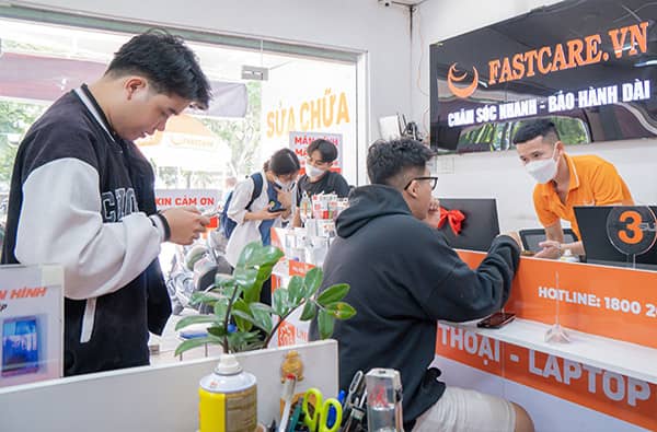 FASTCARE chăm sóc khách hàng hết sức chu đáo FASTCARE chăm sóc khách hàng hết sức chu đáo