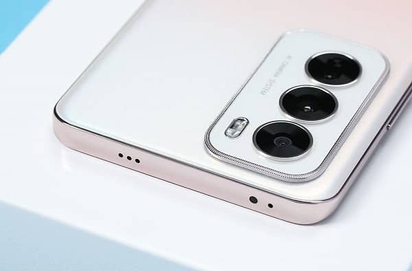 Nguyên nhân Oppo Reno12 hư camera sau Nguyên nhân Oppo Reno12 hư camera sau