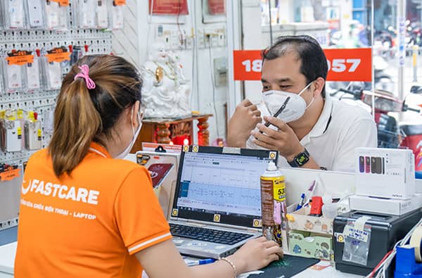Sửa điện thoại tận tâm, trung thực và chu đáo Sửa điện thoại tận tâm, trung thực và chu đáo