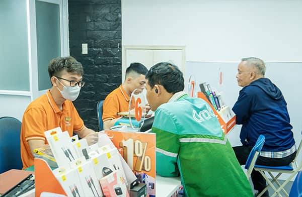 Sau khi thay nắp lưng Xiaomi 14T Sau khi thay nắp lưng Xiaomi 14T