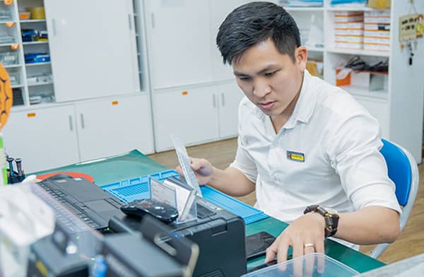 Cách bảo vệ kính camera Xiaomi POCO X6 Pro sau khi thay kính camera Xiaomi POCO X6 Pro Cách bảo vệ kính camera Xiaomi POCO X6 Pro sau khi thay kính camera Xiaomi POCO X6 Pro