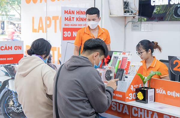 Phục vụ chu đáo, sửa máy nhanh chóng và bảo hành dài Phục vụ chu đáo, sửa máy nhanh chóng và bảo hành dài
