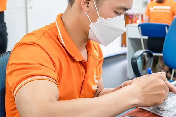 Thay mặt kính Xiaomi Redmi 7A chuẩn xác Thay mặt kính Xiaomi Redmi 7A chuẩn xác