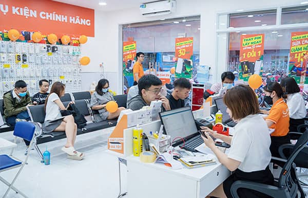 Fastcare thay nắp lưng Oppo R17 Neo nhanh Fastcare thay nắp lưng Oppo R17 Neo nhanh