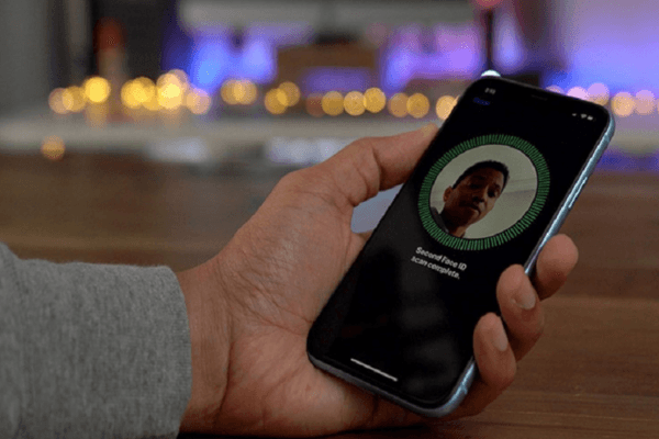 Nguyên nhân khiến FaceID cụm cảm biến iPhone hỏng Nguyên nhân khiến FaceID cụm cảm biến iPhone hỏng