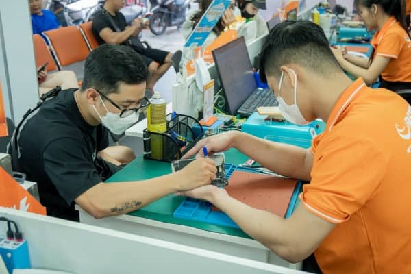Minh bạch, chuyên nghiệp và tận tâm Minh bạch, chuyên nghiệp và tận tâm