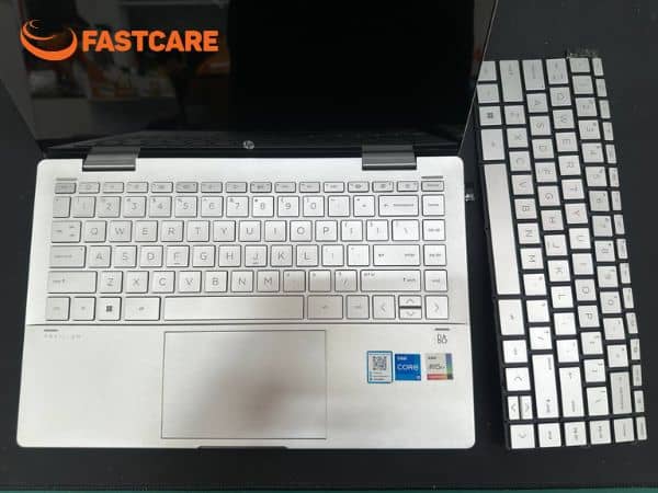 thay-ban-phim-hp-tai-fastcare-1.jpg