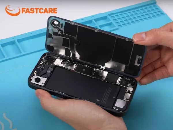 Bảng giá thay màn hình iPhone 16e tại FASTCARE Bảng giá thay màn hình iPhone 16e tại FASTCARE