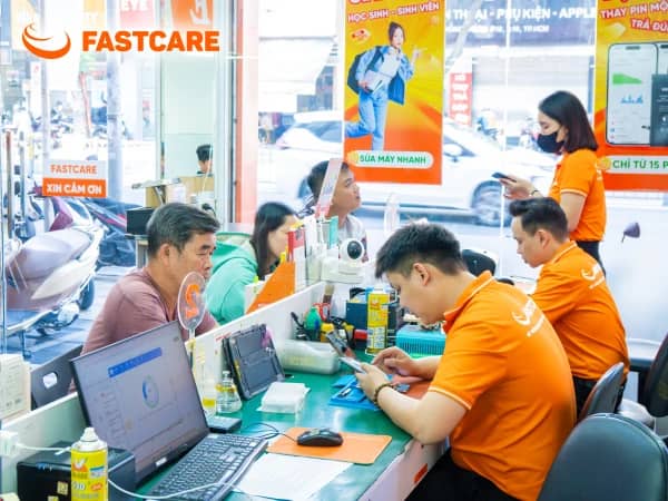 Cam kết chất lượng thay màn hình iPhone 16 Plus tại FASTCARE Cam kết chất lượng thay màn hình iPhone 16 Plus tại FASTCARE